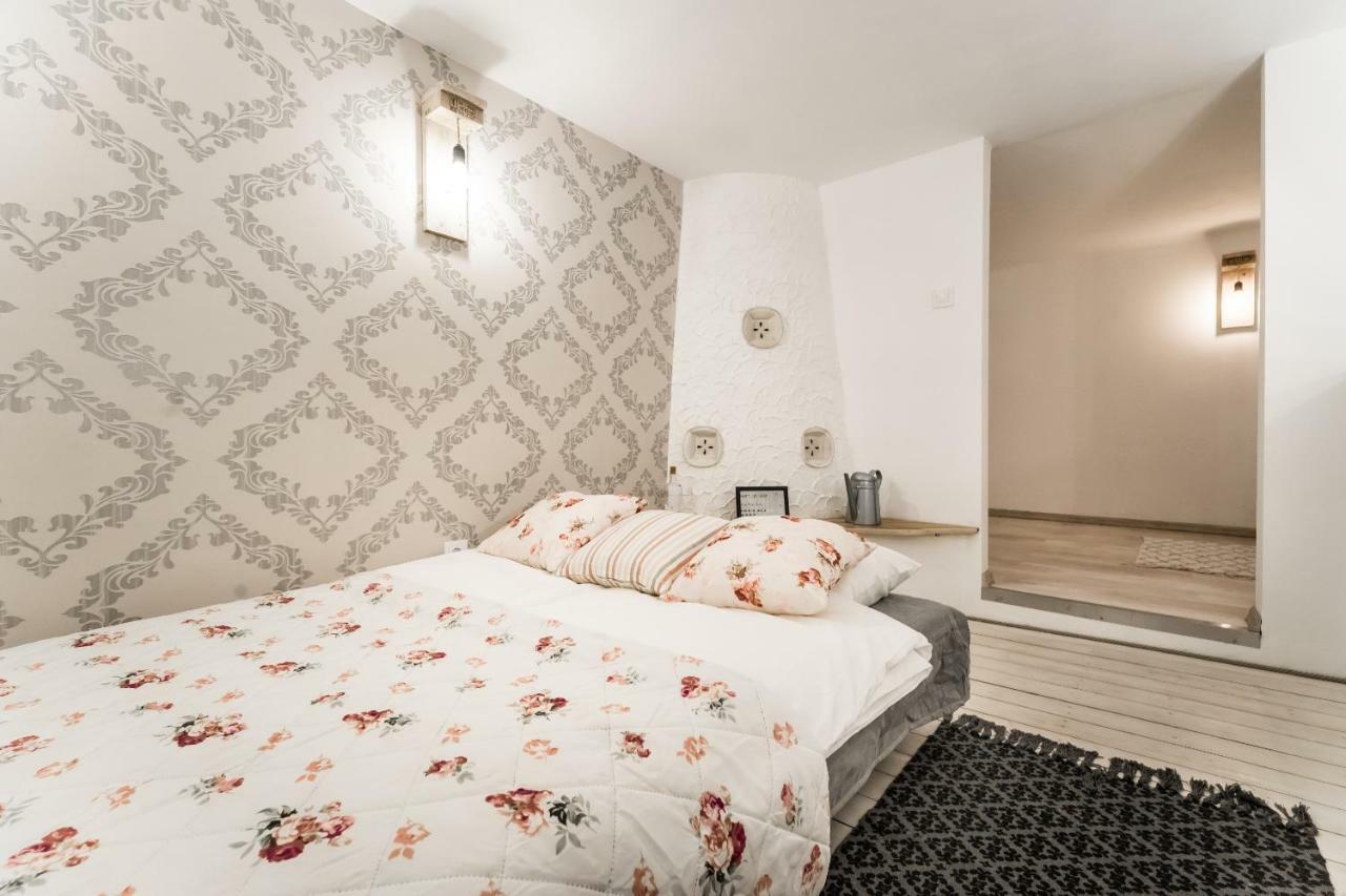 Bpr Vintage Garden Apartment With Terrace & Sauna Budapest Luaran gambar