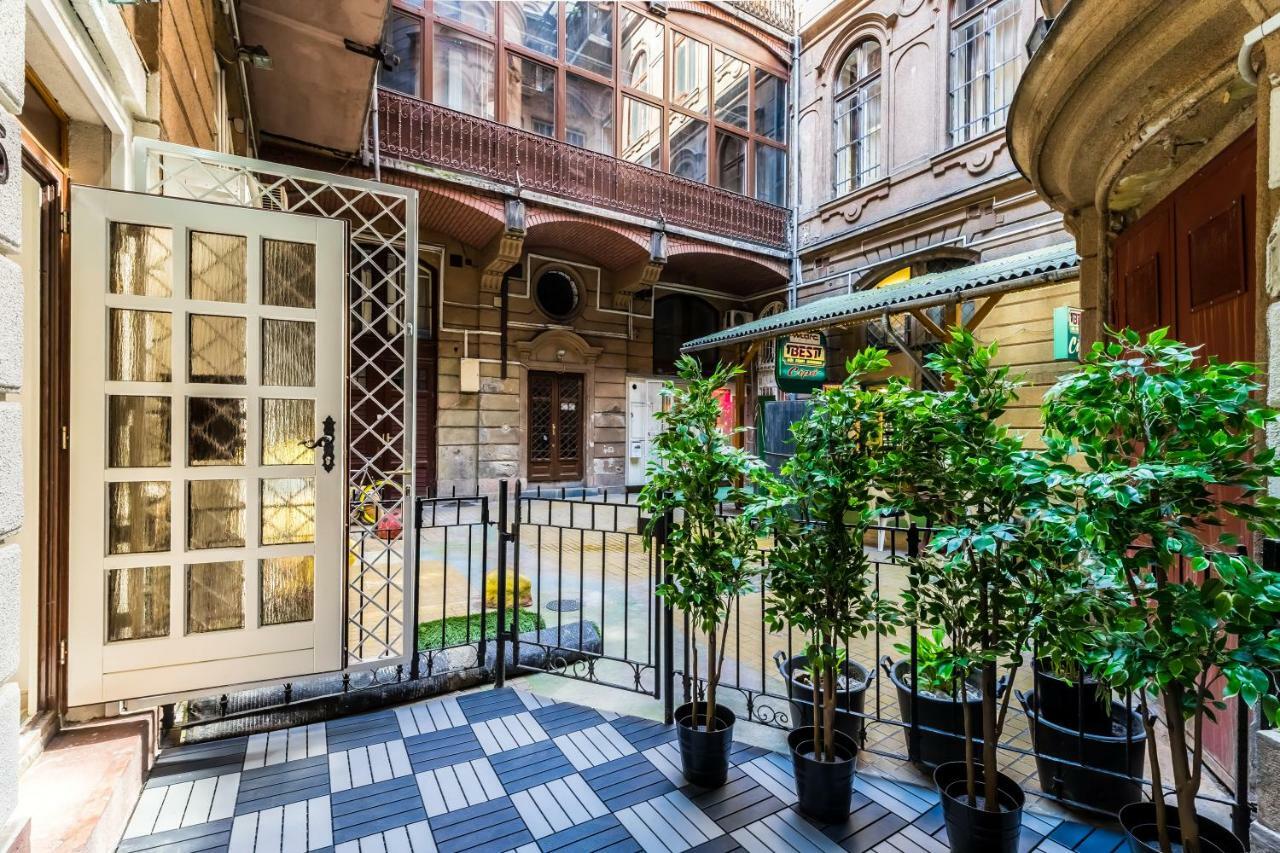 Bpr Vintage Garden Apartment With Terrace & Sauna Budapest Luaran gambar